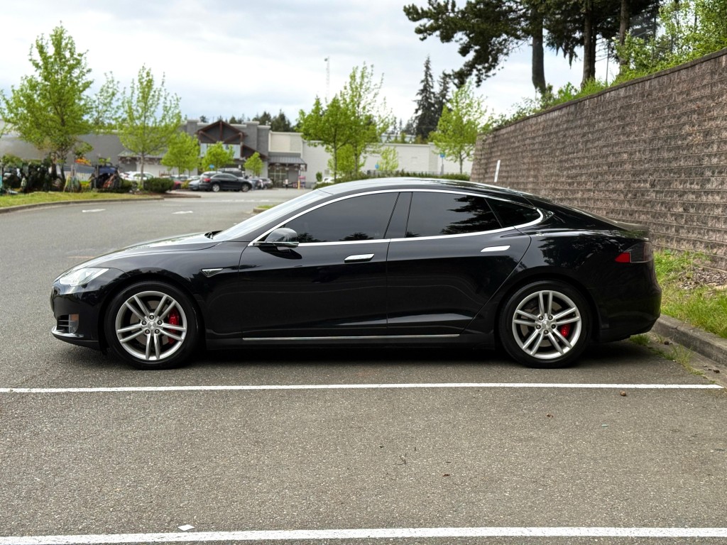 tesla model s 2015 5YJSA1H4XFF087886 image tesla model s 2015 5YJSA1H4XFF087886 image